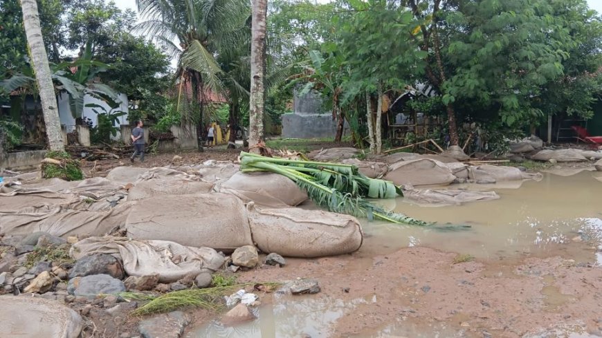 Banjir dan Longsor di Kebumen, Ribuan Warga Terdampak