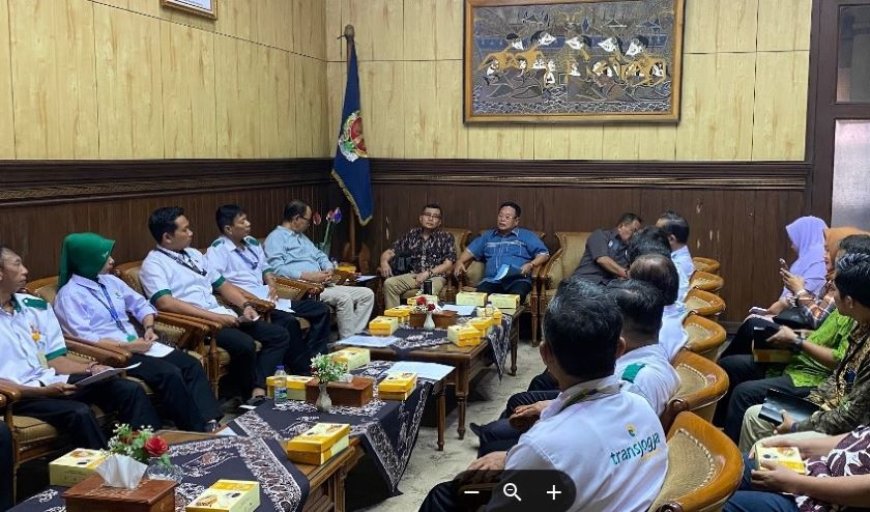 Gaji Timpang, Serikat Pekerja Trans Jogja Mengadu ke DPRD DIY
