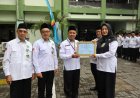 Kepala MTsN 9 Sleman Siti Juwariyah Meraih Penghargaan Adiwiyata Nasional