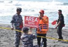 Pengunjung Pantai Dewaruci Diimbau Tidak Bermain Air dan Mandi di Laut