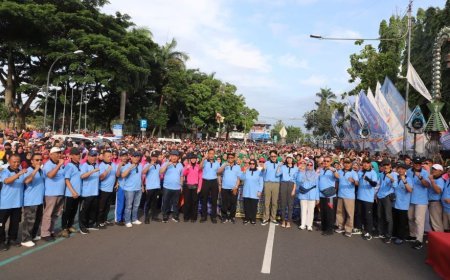 Ribuan Peserta Memeriahkan Jalan Sehat HUT ke-54 Korpri
