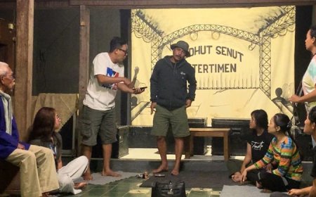 Kelompok Sandiwara Jawa Sedhut Senut Dipanggil KPK