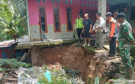 Rumah di Padureso Kebumen Terancam Ambruk, Tanah di Sekitarnya Longsor