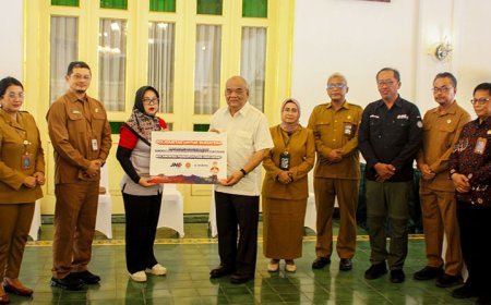 JNE GRATISKAN Ongkir 810 Kg Obat-obatan Dinkes DIY untuk Korban Banjir di Aceh, Sumut dan Sumbar