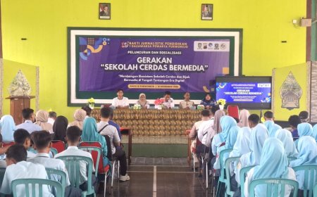 Banyak Persoalan, Purworejo Meluncurkan Gerakan Sekolah Cerdas Bermedia