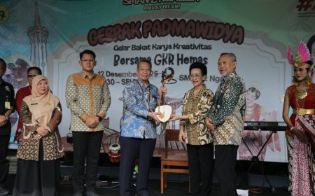 SMA Negeri 2 Ngaglik Terima Bantuan Gamelan dari GKR Hemas
