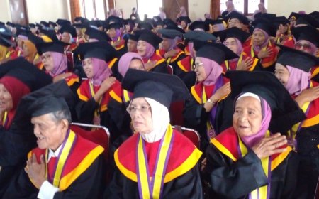 Sebanyak 206 Lansia di Bantul Ikuti Wisuda