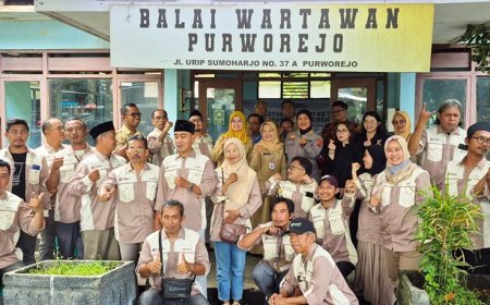 Satu Dasawarsa Pewarta Purworejo, Santuni Anak Yatim dan Warga Kurang Mampu