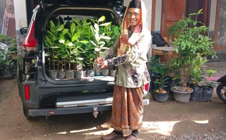 Kiai Nyamplung Sampaikan Ucapan Selamat, Sambut Natal dan Tahun Baru dengan Bersahaja
