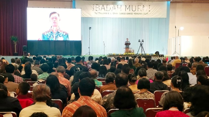 Perkuat Toleransi dan Kerukunan, Ribuan Jemaah Hadiri Pertemuan Regional Saksi-Saksi Yehuwa 2025