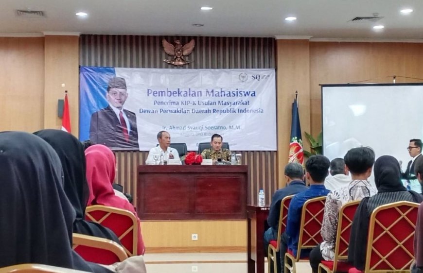 Ajak Mahasiswa Bersyukur, Ahmad Syauqi Soeratno Bekali Penerima Beasiswa KIP Kuliah