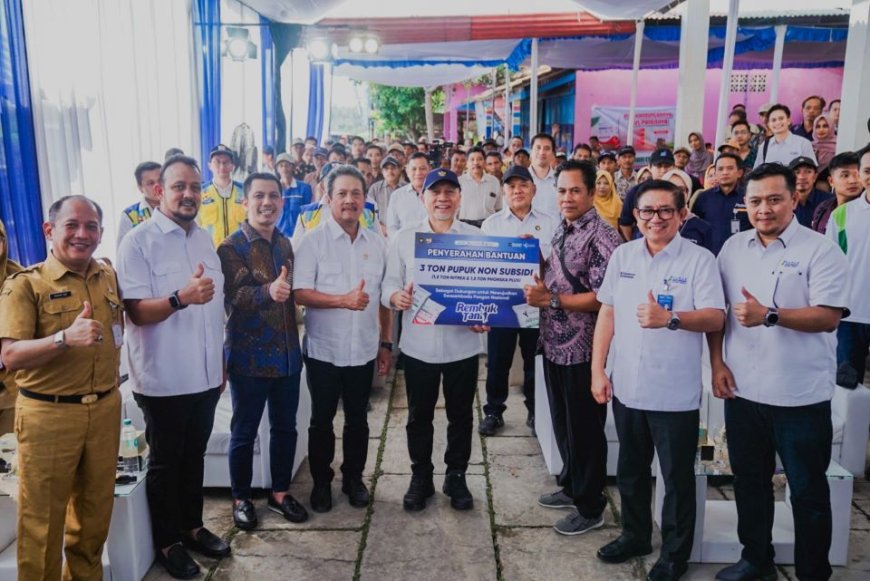Zulkifli Hasan Tinjau Bendung Siwatu Purworejo