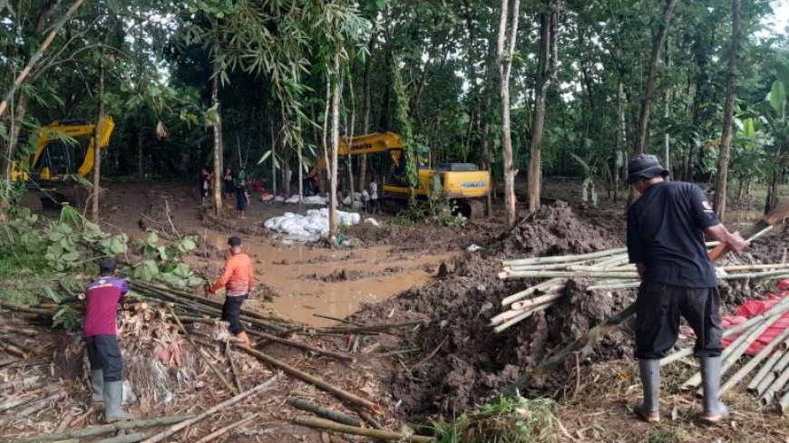 Sedimen dan Curah Hujan Tinggi Penyebab Banjir di Kebumen