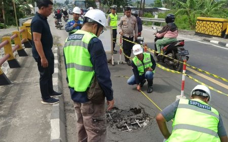 Jembatan Kali Ketek Kebumen Ambles, Arus Lalu Lintas Tersendat