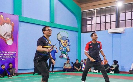 Tampil Dominan, Sekjen ATR/BPN Dalu Agung Darmawan Taklukkan Laga Eksibisi HUT ke-54 KORPRI