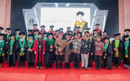 Prof Rizaldy Taslim Dikukuhkan sebagai Guru Besar UKDW