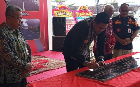 Resmikan Mako Damkar Klaten, Bupati Sebut Petugas Damkar Pasukan Elite