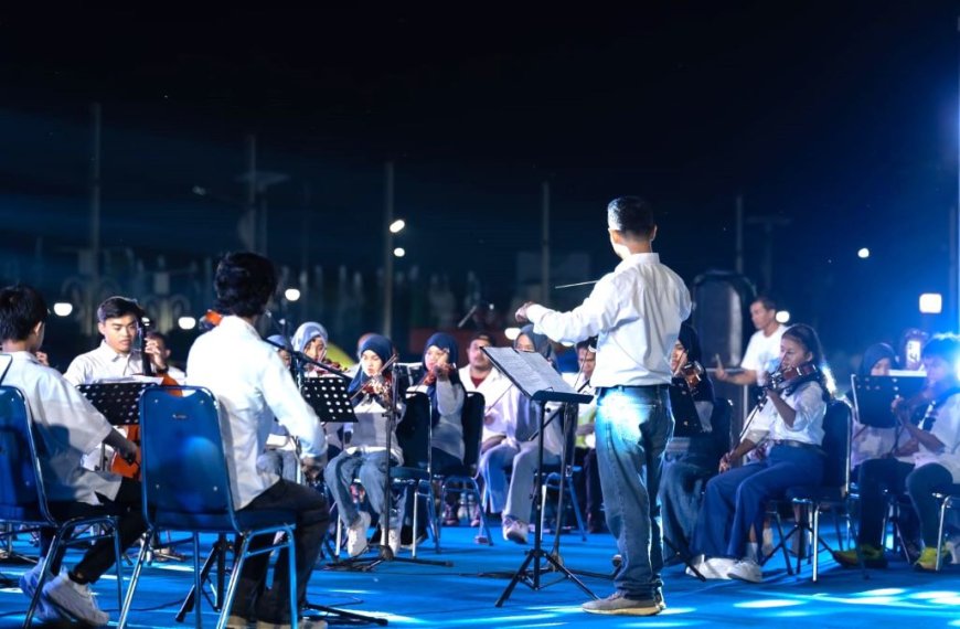 Konser Kebumen Violin Orchestra Memukau Ribuan Penonton