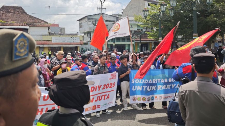 Buruh Desak Sultan HB X Benahi Tarumartani dan Revisi UMP Jadi Rp 4 Juta
