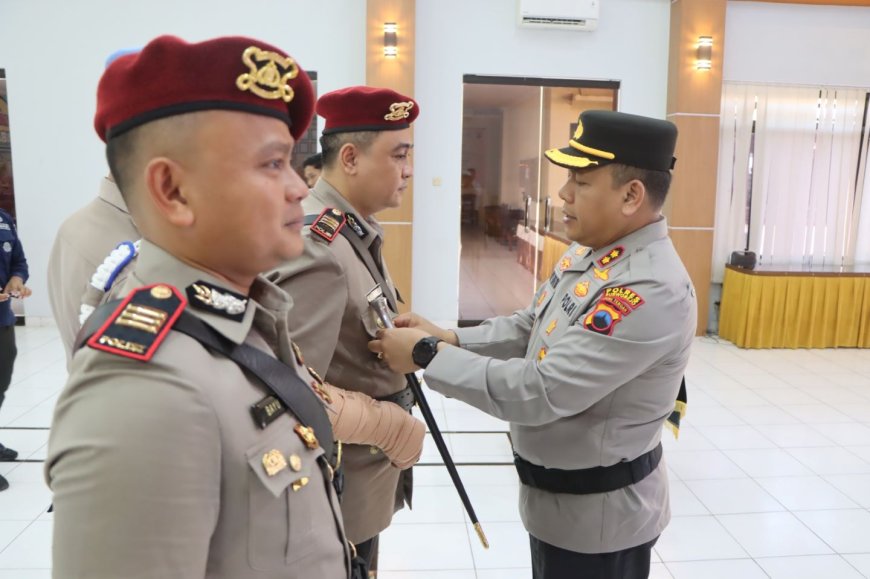 Kapolres Purworejo AKBP Windy Syafutra Pimpin Sertijab Kasat Narkoba