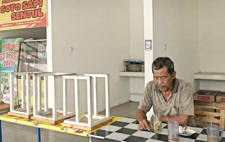 Menanti Pembeli di Rooftop Sunyi Pasar Sentul: “Hari Ini Zonk, Besok Bayar Sewa"