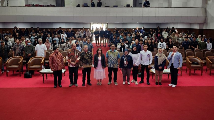 Komdigi Tegas, AI Hanyalah 'Co-Pilot' Jangan Serahkan Nalar Kritis pada Mesin