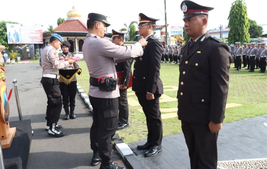 Presiden Beri Penghargaan kepada 87 Personel Polres Kebumen