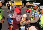 Satlantas Polres Kebumen Sosialisasi Keselamatan Berlalu Lintas dengan Art Policing