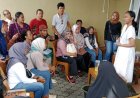 Kube Lansia Tangguh Praktik Membuat Biowash, Solusi Cepat Mengolah Sampah Organik