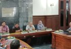 Monyet Ekor Panjang Jarah Makanan Hajatan, DPRD DIY Ingatkan Dampak Sosial Proyek Infrastruktur