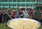 Warga Sempor dan TNI Masak Bersama untuk Buka Puasa 1.000 Warga