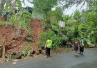 Rumah Terancam Ambruk setelah Tebing di Bawahnya Longsor
