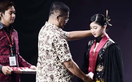 Langkah Awal Menuju "Runway" Dunia: 38 Lulusan Asmat Pro Pukau Jogja Fashion Parade 2026
