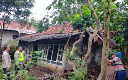 Satu Rumah di Sempor Nyaris Roboh Akibat Tanah Bergerak