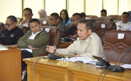 Anggota DPR RI Azis Subekti Ajak Belajar Penggunaan Seragam di Sekolah China