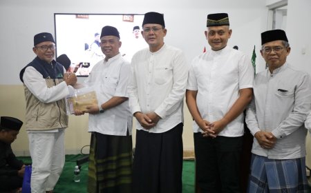 Safari Tarawih Putaran Kedua, Bupati Sleman Salurkan Bantuan di Masjid Thurfah Jongke Lor
