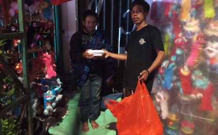 Sebanyak 500 Paket Dibagikan dalam Sahur on The Road