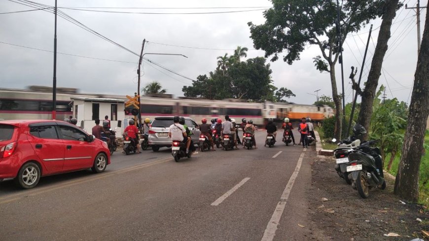 Suara Klakson KA Gajayana Tidak Seperti Biasanya