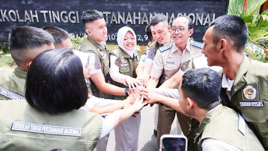 Misi Penyelamatan 3.920 Boks Arsip, Wamen ATR Lepas Taruna STPN ke Aceh–Sumut untuk Pulihkan Data Pascabencana
