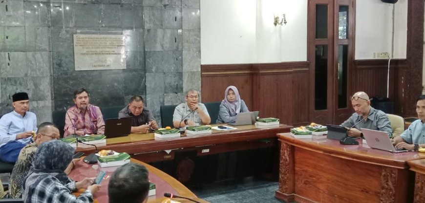Monyet Ekor Panjang Jarah Makanan Hajatan, DPRD DIY Ingatkan Dampak Sosial Proyek Infrastruktur