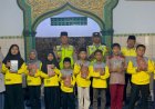 Polres Kebumen Patroli Ngabuburit, Bagikan Al Quran dan Takjil