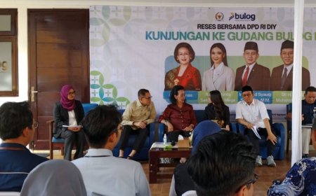Reses Bersama, Empat Senator DIY Cek Gudang Bulog Purwomartani