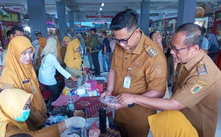 Petugas Dinas Kesehatan Klaten Temukan Makanan Mengandung Formalin