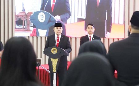 Lantik 180 Pejabat Baru, Wamen Ossy Dermawan: Anda Ujung Tombak Layanan Pertanahan Rakyat