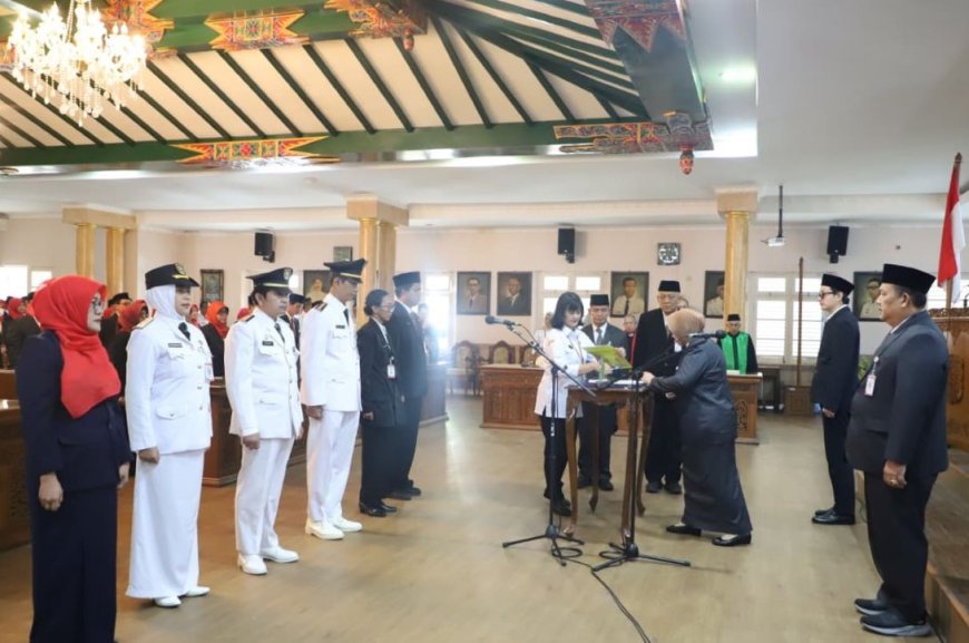 Bupati Purworejo Mengukuhkan 88 Kepala Sekolah