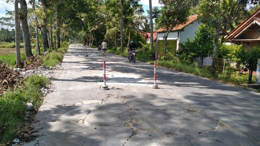 Pemudik Perlu Waspada, Masih Ada Jalan Melendut dan Berlubang di Kebumen
