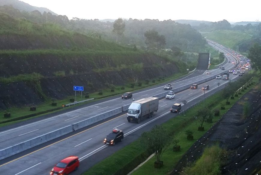 Arus Mudik Mencapai Puncaknya, Tol Semarang-Solo Satu Arah