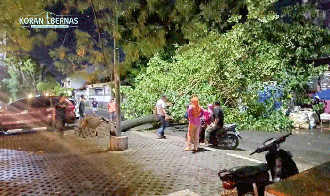 Puluhan Rumah di Semin Gunungkidul Porak-poranda Diterjang Cuaca Ekstrem