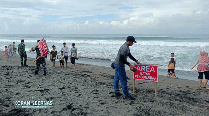 Pemkab Purworejo Membuka Posko Pengamanan di Pantai Dewaruci