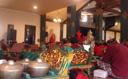 Gending Jawa Mengiringi Misa Jumat Agung di Gereja HKTY Ganjuran